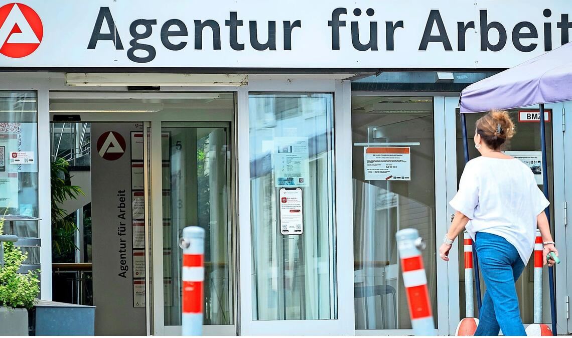 Schlägt die Auseinandersetzung am Persischen Golf noch voll auf dem Arbeitsmarkt durch? Es gibt mehrere Szenarien.