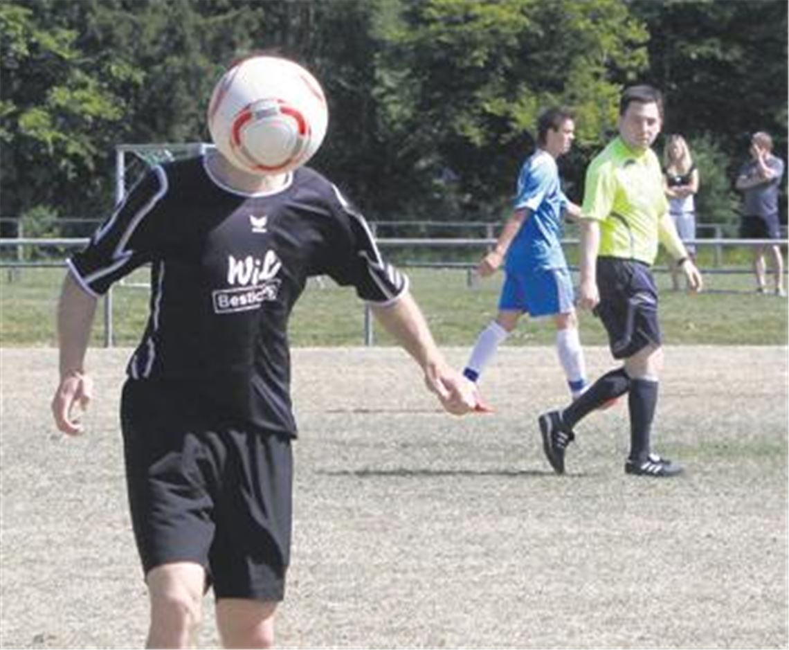 Schluss. Aus. Vorbei. Die Saison geht zu Ende, und mancher hat endlich wieder Zeit, etwas anderes als Fußball im Kopf zu haben. Foto: Eigner