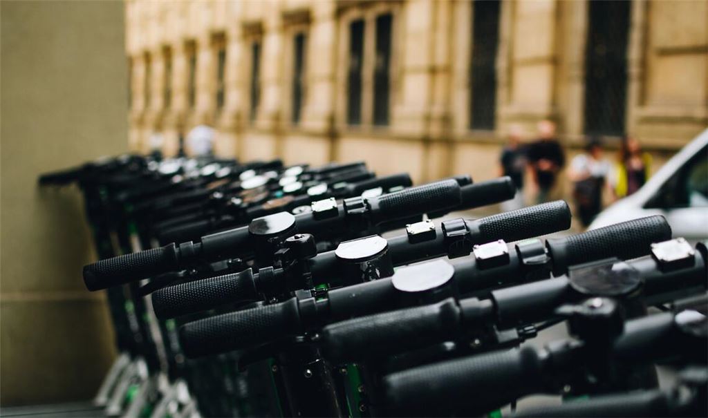 Schluss mit Leih-E-Scootern: Prag verbannt die elektrischen Roller aus der Stadt.