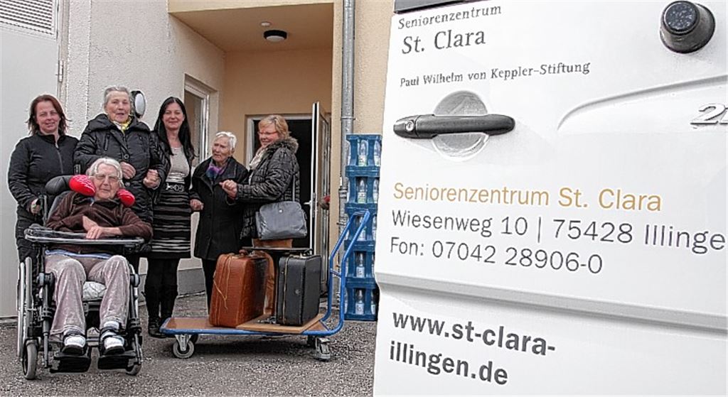 Schlussstrich unter ein unerfreuliches Kapitel: Einige Bewohner des Illinger Seniorenzentrums St. Clara mussten wegen des Hochwassers vom Juni 2013 zeitweise woanders untergebracht werden. Gestern sind drei Bewohnerinnen aus dem Seniorenzentrum St. Franziskus in Mühlacker zurückgekehrt und am Wiesenweg von Mitarbeitern und Freunden der Einrichtung herzlich empfangen worden. 