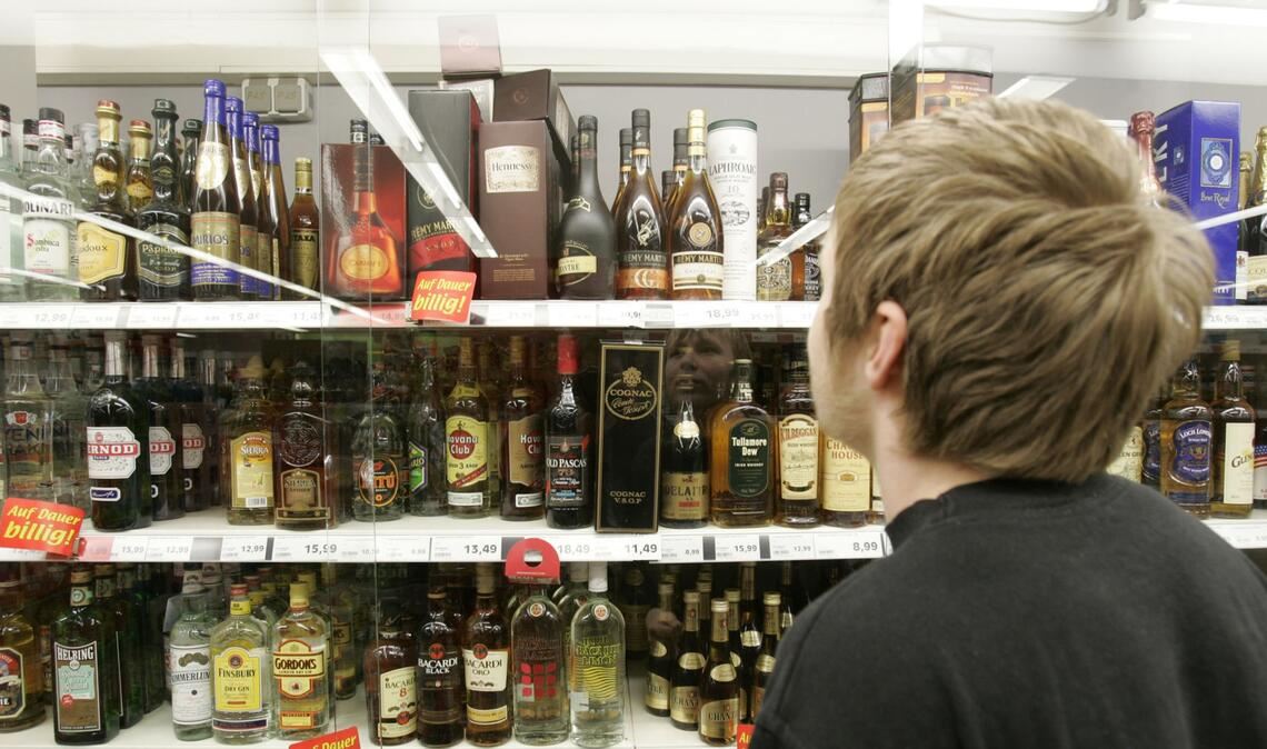 Schnaps raus aus den Supermarktregalen: Das fordert der Marburger Bund (Symbolfoto).