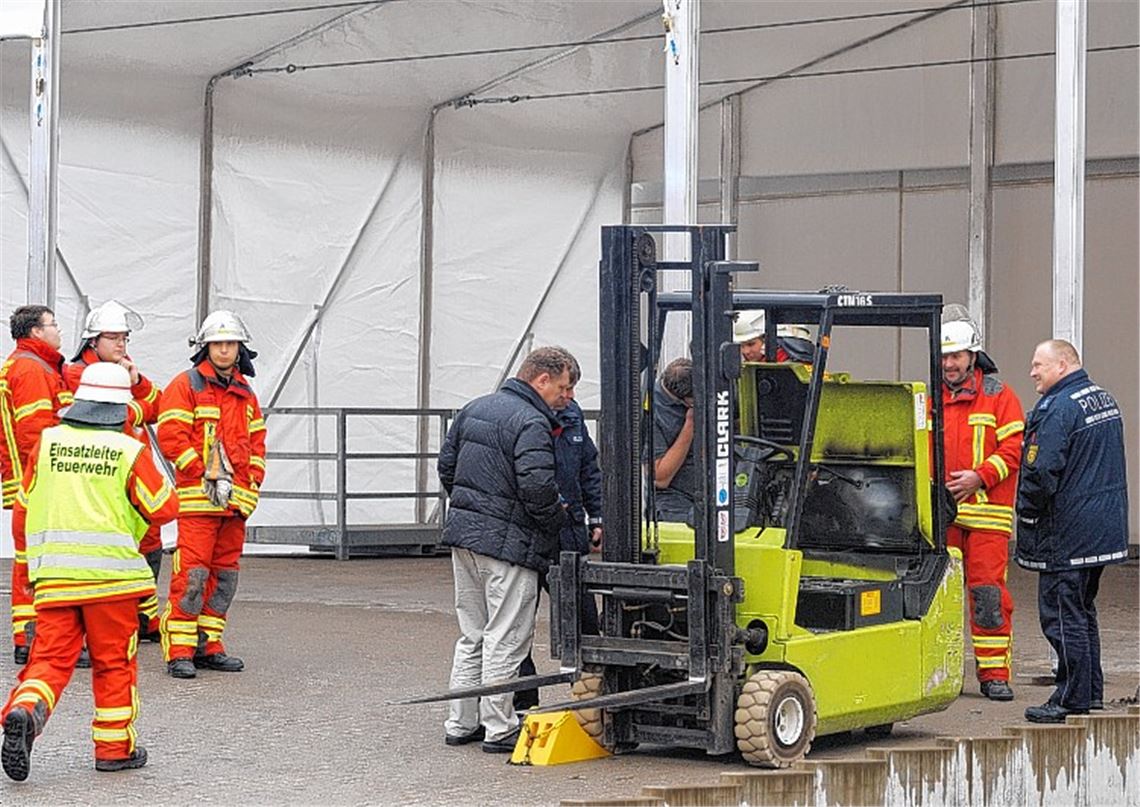 Schnell unter Kontrolle: Ein Elektrostapler hat in Knittlingen Feuer gefangen. 