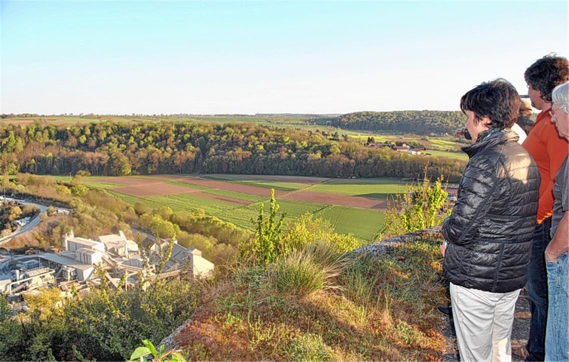 Schöne Aussicht inklusive: Blick hinab in den Steinbruch Zimmermann.