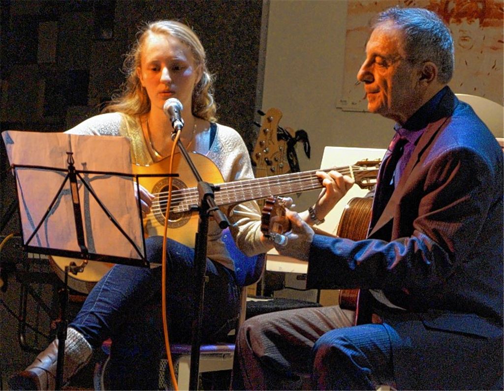 Schönste Stimme des Abends: Laura Luib mit ihrem Lehrer Günay Gökoglu.