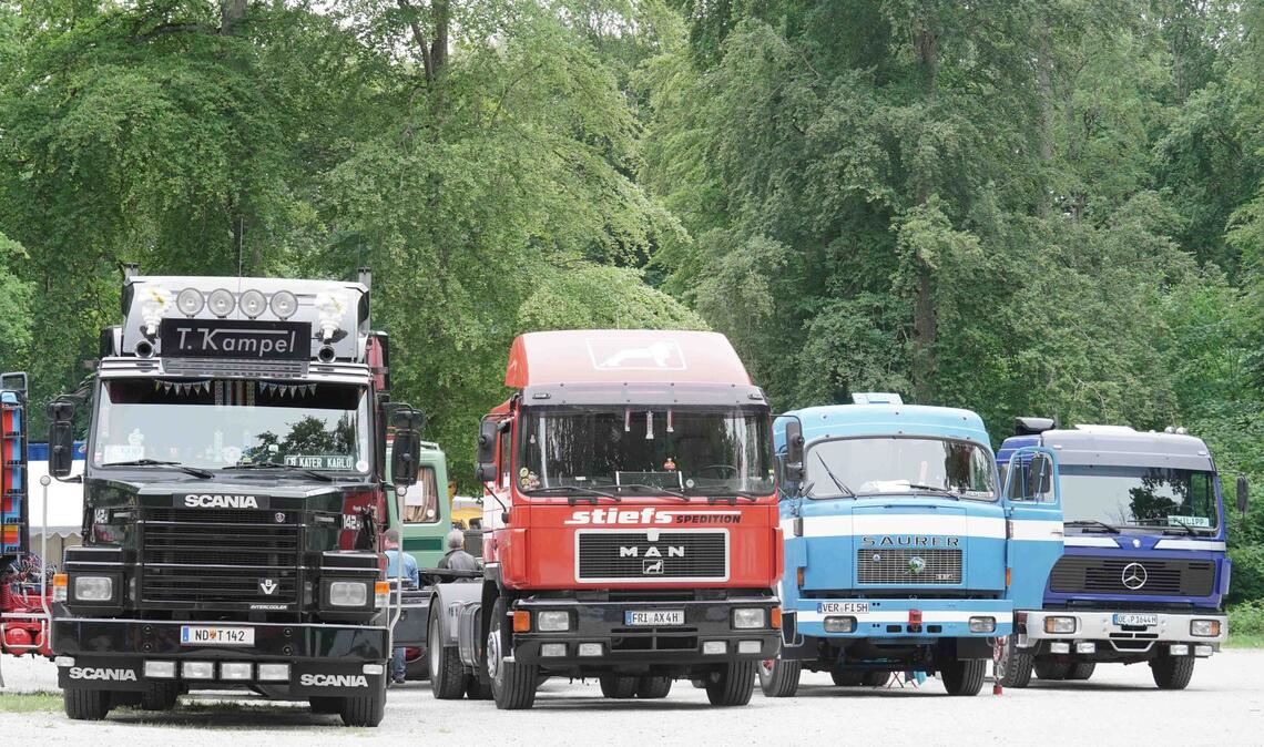 Schon am ersten Tag des viertägigen Treffens sind zahlreiche Lkw bekannter Marken zu bestaunen.