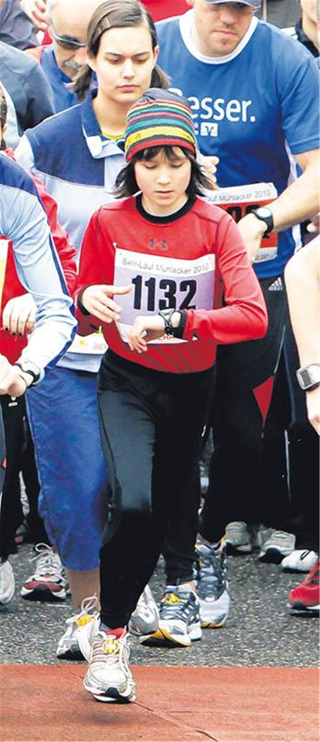 Schon beim Start prescht Miriam Jaiser vorneweg und hängt auf den folgenden zehn Kilometern das gesamte Damenfeld ab. Foto: Tilo Keller