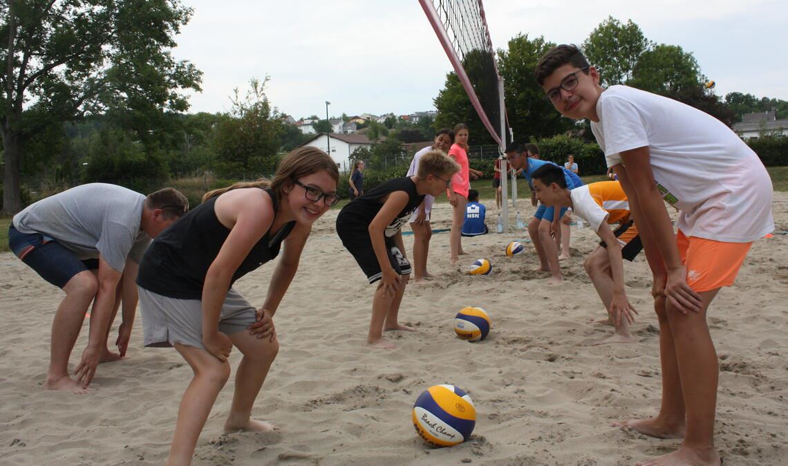 Schon im vergangenen Jahr wurde im Freibad Volleyball gespielt. Foto: privat