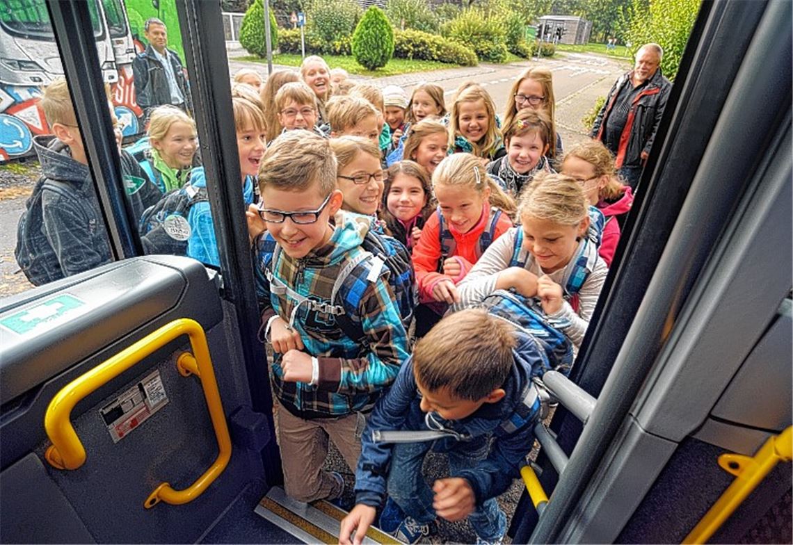 Schüler der 5d des Theodor-Heuss-Gymnasiums zeigen, wie es nicht funktioniert.