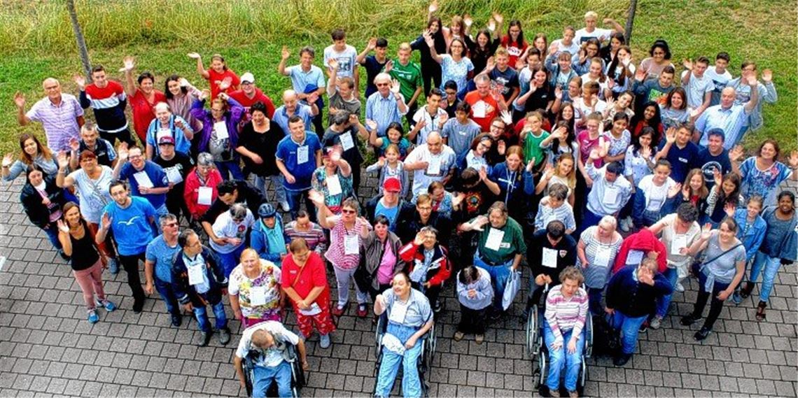 Schüler lernen Inklusion