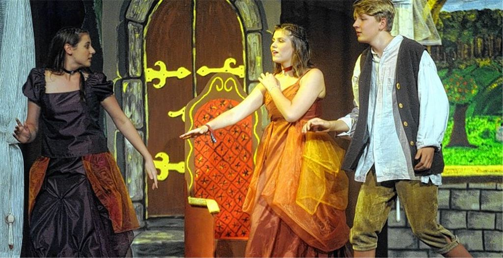 Schüler träumen den Sommernachtstraum