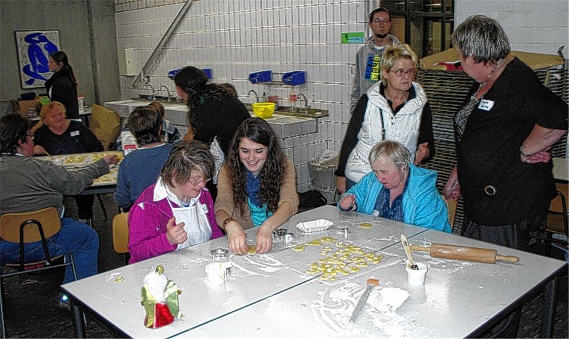 Schüler und Gäste haben Spaß.