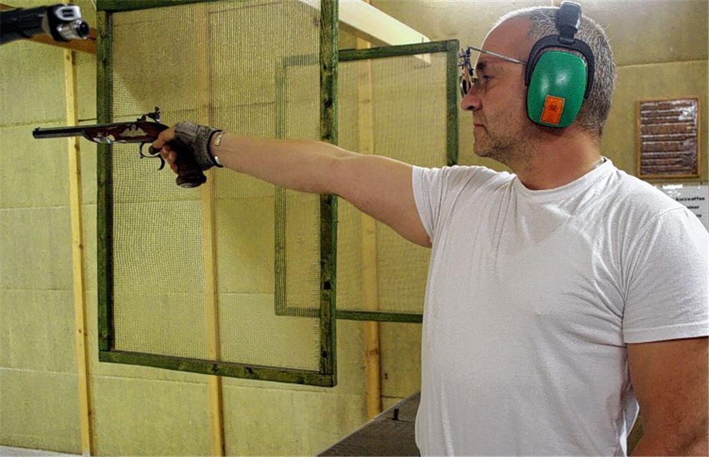 Schwächstes Saisonresultat im Abschluss-Wettkampf, trotzdem gewinnt Thomas Schulz den Titel in der Einzelwertung.