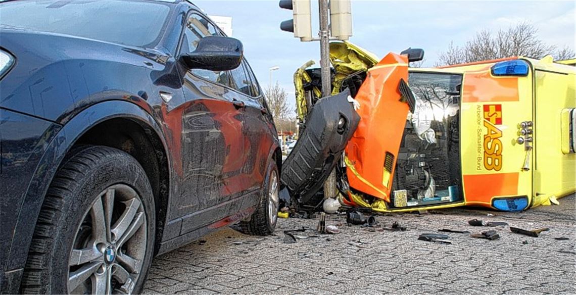 Schwangere Frau bei Unfall verletzt