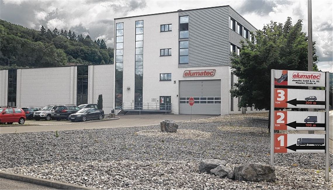 Schwierige Zeiten: Das Lomersheimer Unternehmen Elumatec, einer der größten Arbeitgeber der Stadt, muss Millionenverluste aus problematischen Auslandsgeschäften verkraften.