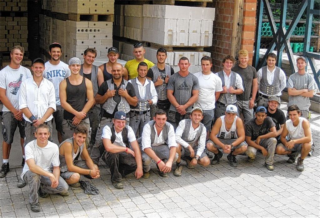 Schwierigen Aufgaben haben sich die jungen Maurer und Stahlbetonbauer gestellt.