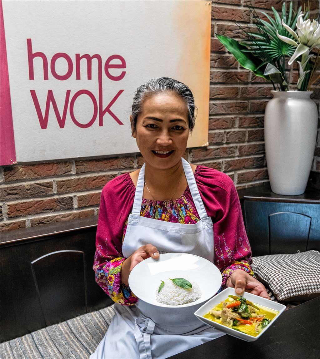 Schwört auf natürliche Zutaten ohne Geschmacksverstärker oder künstliche Aromen: Ngamta Pai Lang bietet mit ihrem Home Wok Service einen Genuss asiatischer Art.Recken