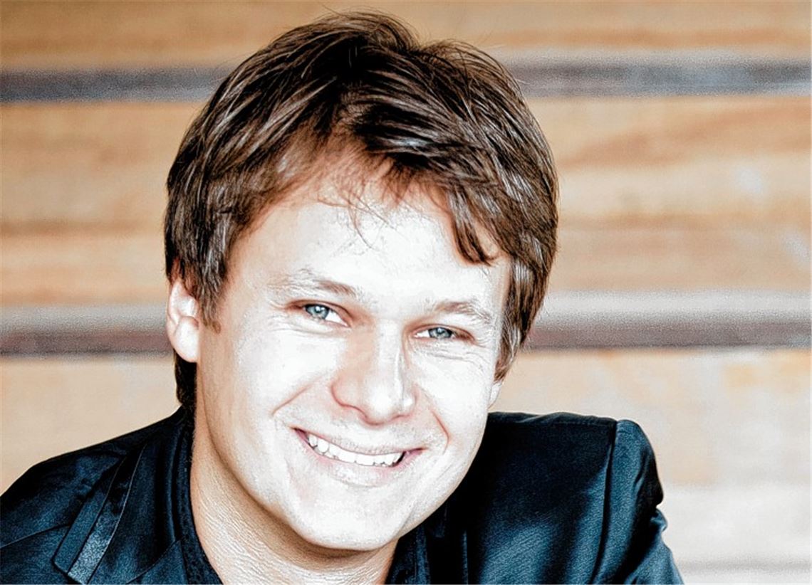 Sebastian Manz und das Lotus String Quartet sind zum Saisonstart in Ötisheim zu hören.