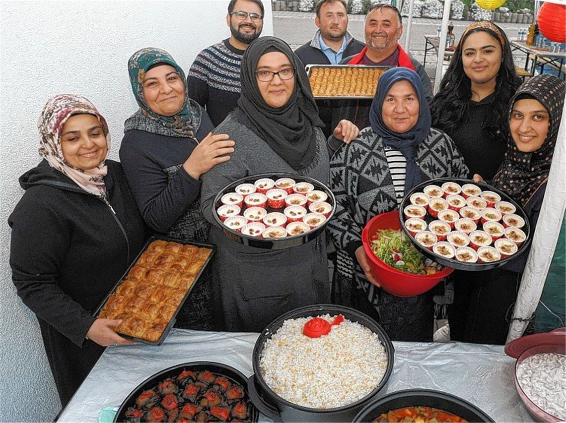 Ramadan: Fastenbrechen mit den Nachbarn Ramadan: Fastenbrechen mit den Nachbarn