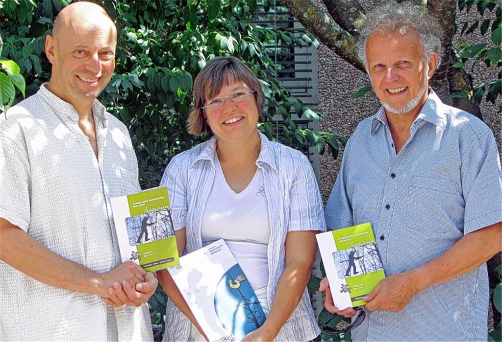 Sehen Bildung als originäre Aufgabe der Kirche (v. li.): Thomas Knodel, Franziska Müller und Heinz Daferner. Foto: Goertz