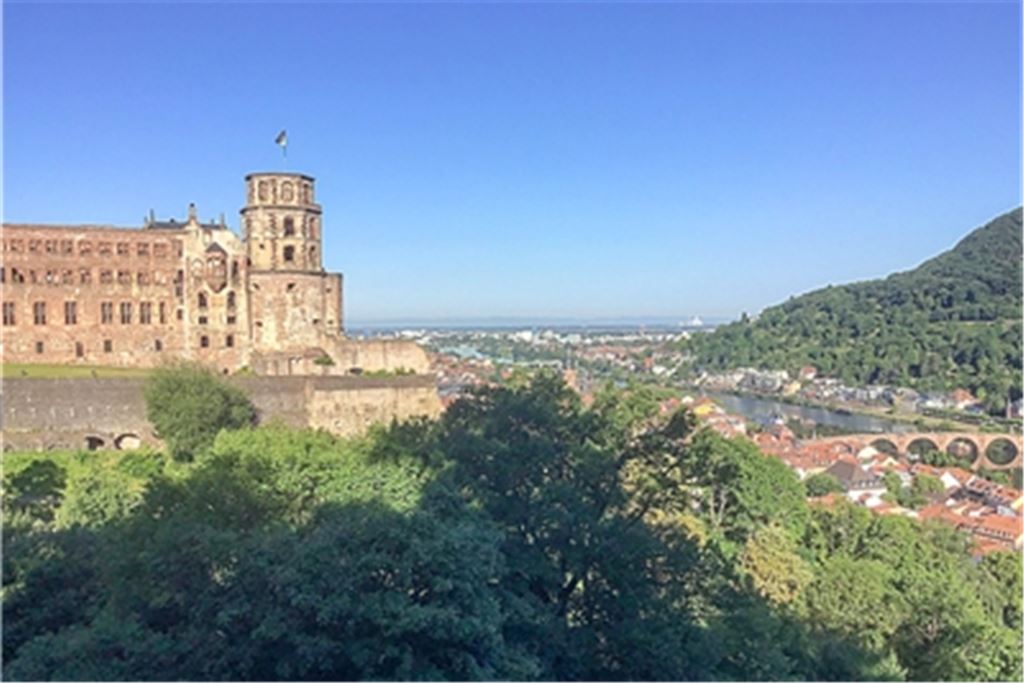 Sehenswert: das Heidelberger Schloss und die Bergfeste Dilsberg. Fotos: privat