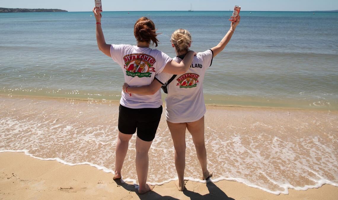 Sehnsucht nach Sonne, Strand und Urlaub auf der Insel.