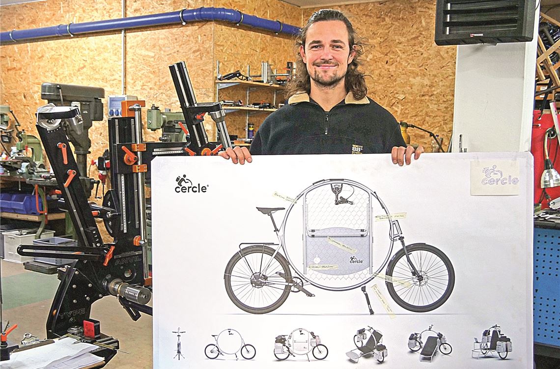 Sein „Cercle“ stößt in Fachkreisen auf große Aufmerksamkeit: Für Bernhard Sobotta, der derzeit in einem Eutinger Fahrradgeschäft ein Praktikum absolviert, ist es ein lebenslanges Projekt. Foto: Friedrich