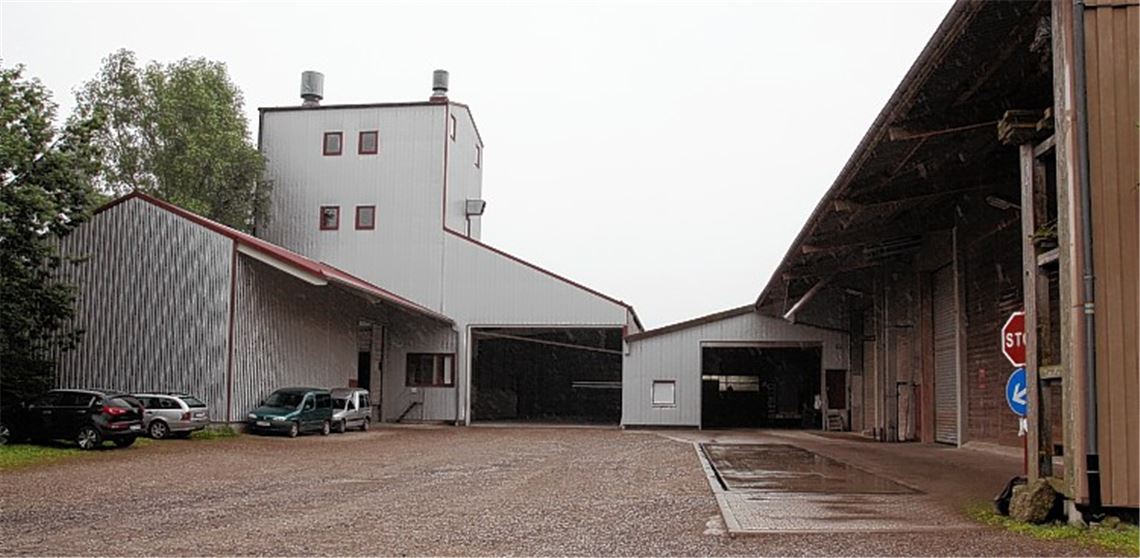 Seit 1982 vor den Toren von Pinache: die Getreideerfassungsanlage der Firma Häußermann. Sie wird zum 1. Juli von der BayWa übernommen.