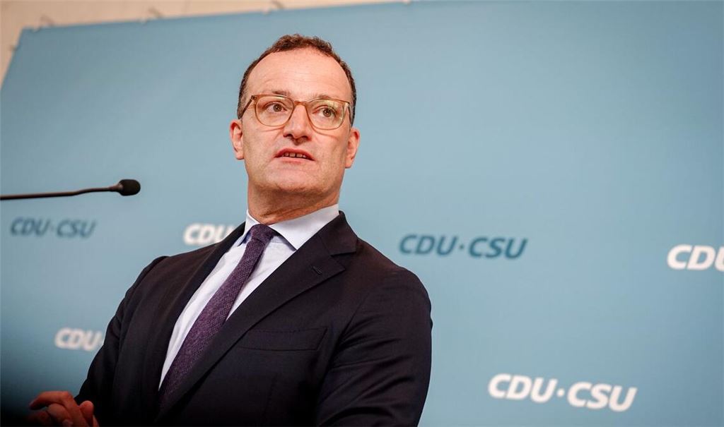 Seit 24 Jahren gehört Jens Spahn dem Bundestag an, und seit einem Jahr ist er Chef der CDU/CSU-Fraktion. (Archivfoto)