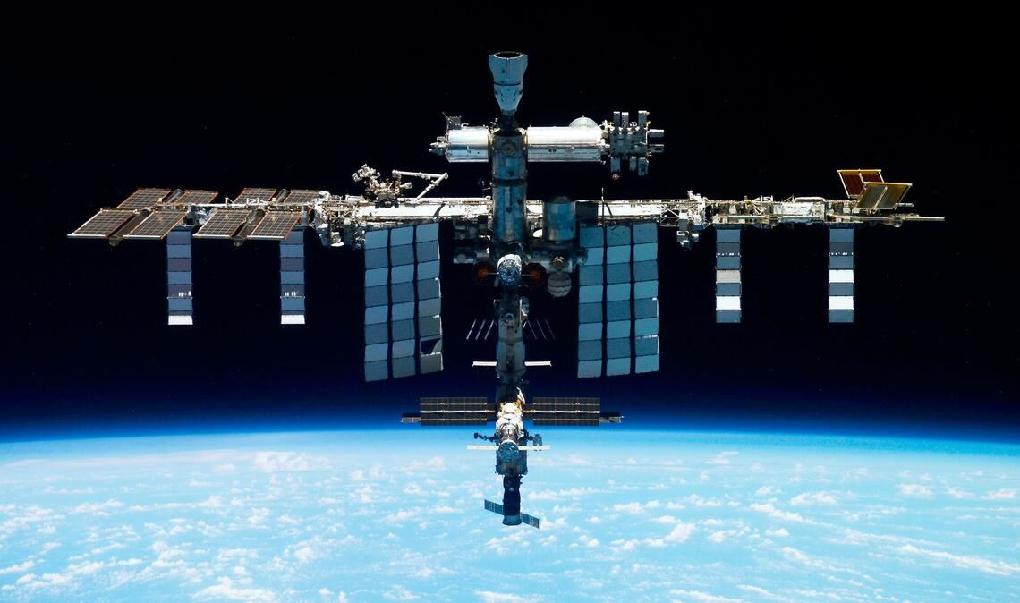 Seit 25 Jahren ist die ISS bemannt. In der Zeit wurde viel angebaut. (Archivbild)