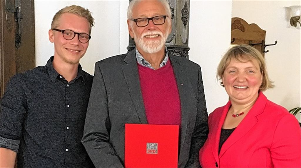 Genossen ehren Manfred Läkemäker