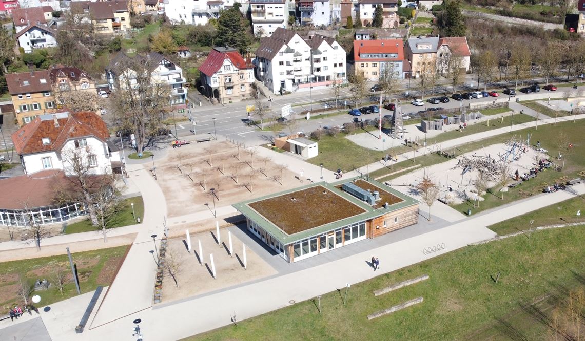 Seit September 2020 hat das Restaurant „EssEnz“ (vorne im Bild) in den Mühlacker Enzgärten geschlossen. Sprecher der Gemeinderatsfraktionen hoffen auf einen baldigen Neustart. Foto: Schramm