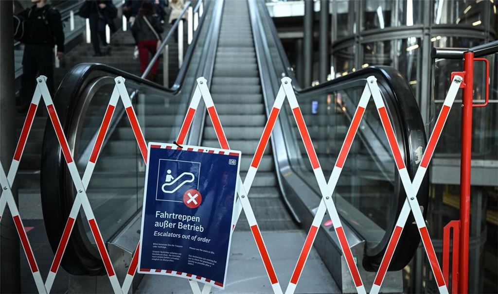 Seit Wochen kaputt: Rolltreppen im Hauptbbahnhof.