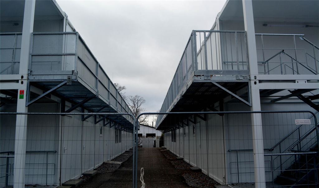 Seit dem 1. November 2023 leben Menschen in den Containern an der Wilhelmstraße. Foto: Archiv