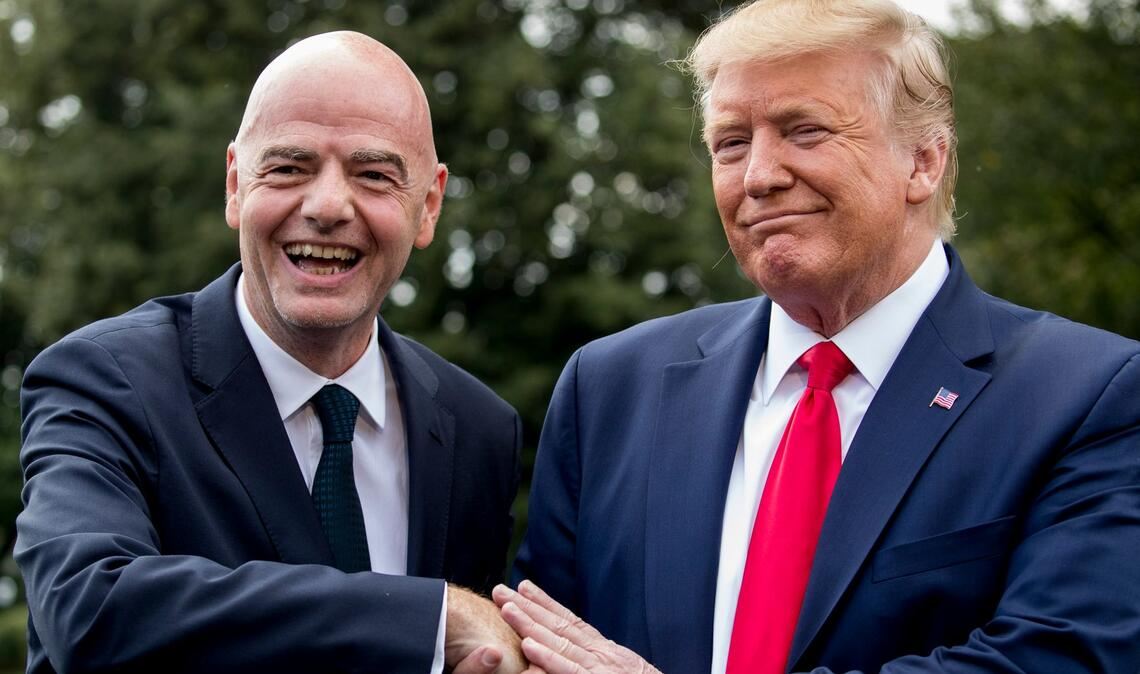 Selbst bei Trumps jüngstem Nahost-Gipfel in Ägypten war Infantino dabei. (Archivbild)