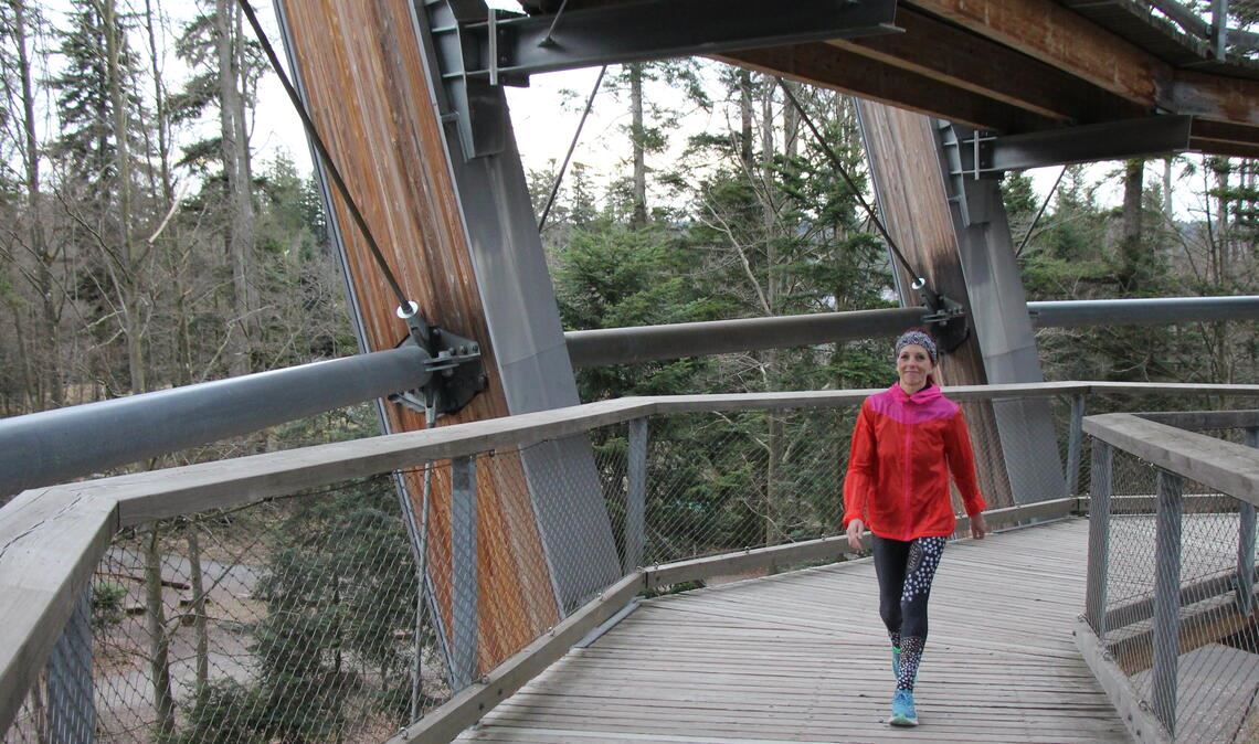 Selbst nach 70 Kilometern zurückgelegter Strecke, ist Tanja Höschele die Erschöpfung nicht anzusehen.