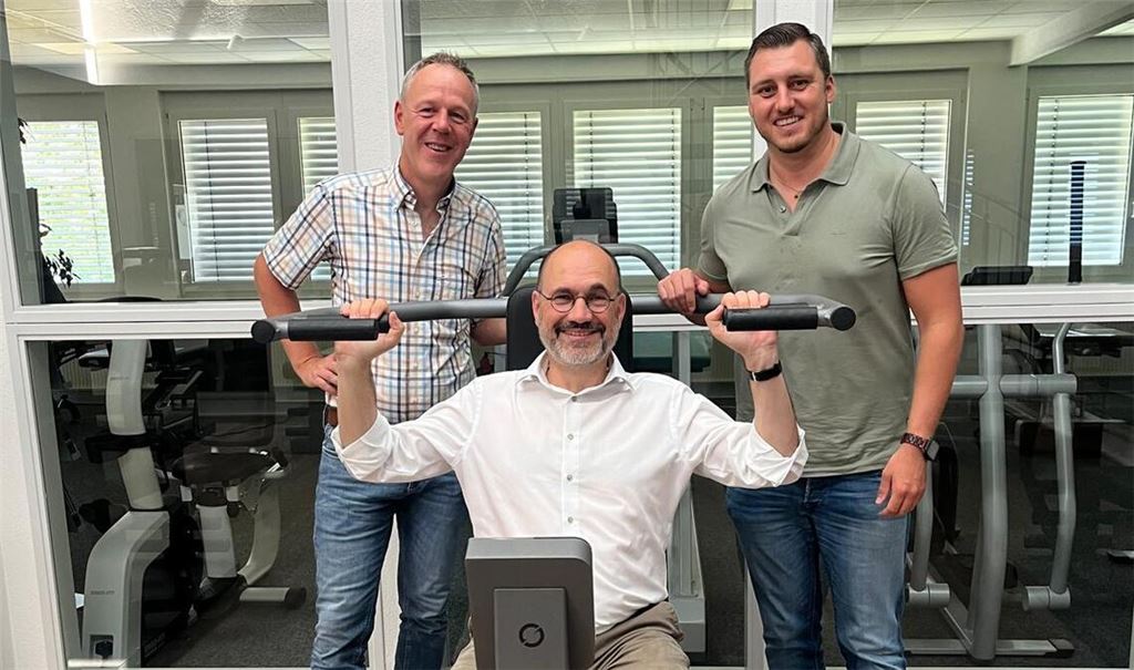 Selbstversuch (v. li.): Geschäftsführer Hannes Kümmerle, Bürgermeister Armin Dauner und Wirtschaftsförderer Mirko Elinger. Foto: privat