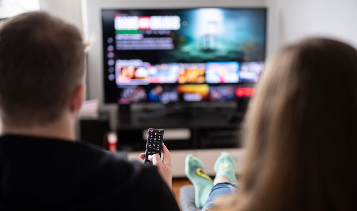 Serienmarathon oder eine Woche warten? Streamingdienste bieten beides an.