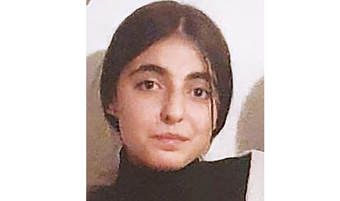 Vermisst: Polizei sucht zwei 16-jährige Mädchen Seyma E. und Anelia I. (unteres Bild). Foto: pol