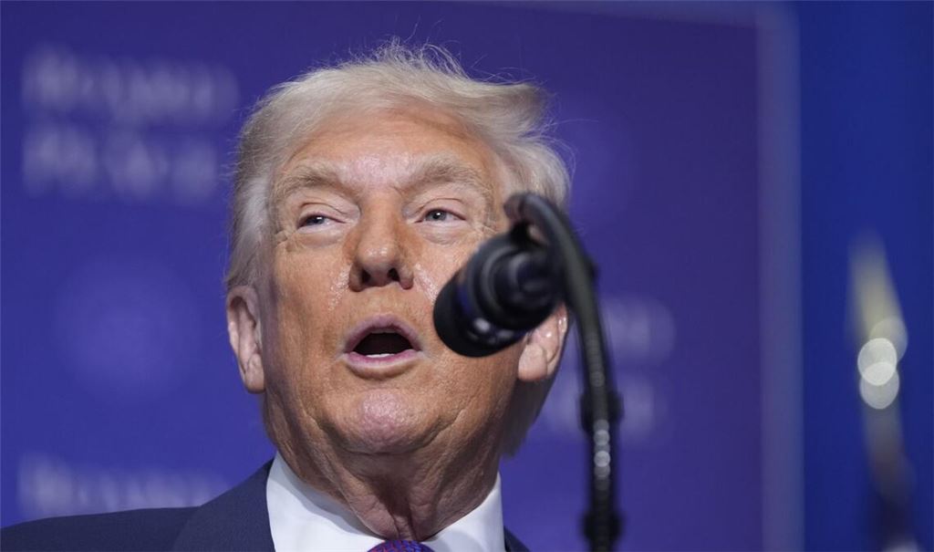 "Sie dürfen keine Atomwaffe haben", sagt US-Präsident Trump über den Iran.