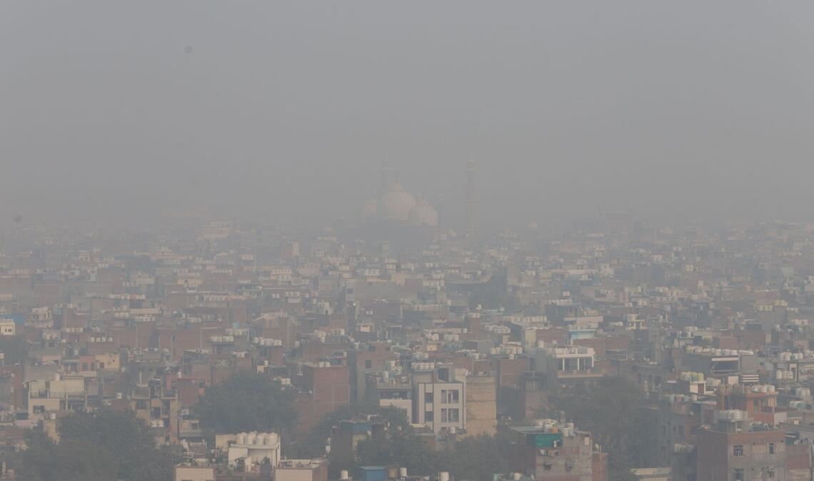 Sie sehen, dass Sie nichts sehen: Dichter Smog liegt über der indischen Hauptstadt Neu-Delhi.