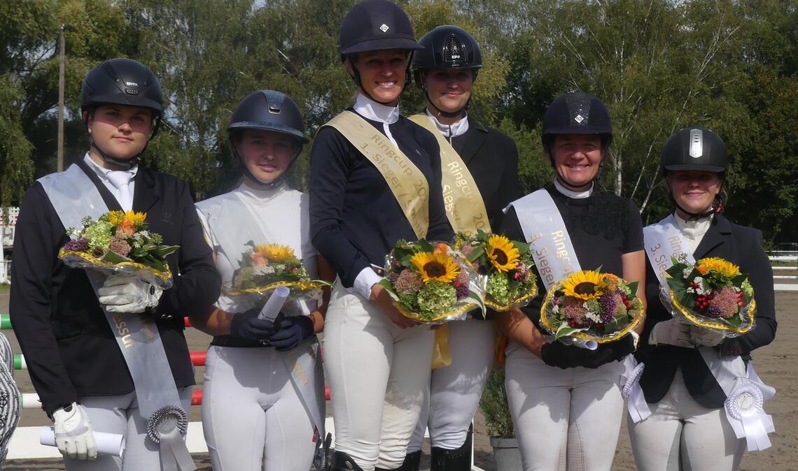 Sieger und Platzierte der Ringcup -Wettbewerbe: Lucca Pfeil, Chiara Hannelies König, Yvonne Maier, Luisa Frey, Alexandra Rieber und Franziska Hergert (v.l.). Foto: ufa
