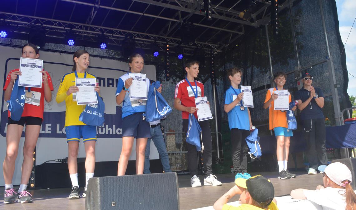 Siegerehrungen auf der Bühne gibt es jede Menge zu beklatschen.