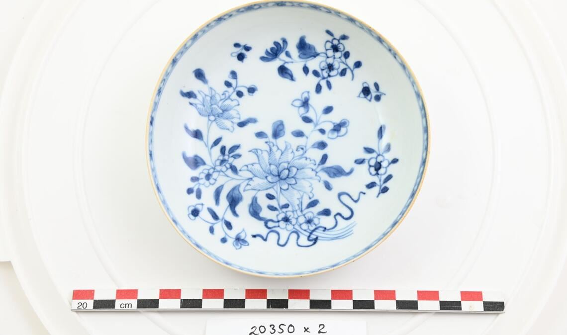 Sieht fein geputzt fast aus wie neu: das vermutlich chinesische Porzellan aus dem Schiffswrack. (Handout)