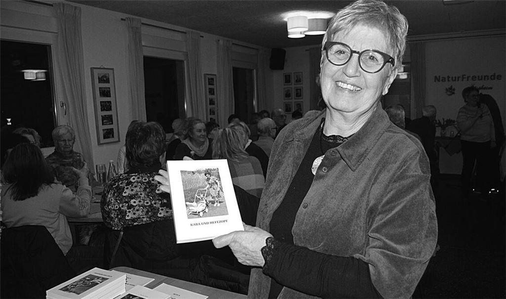 Sigrid Ritter vor Beginn der Lesung. Foto: Stahlfeld
