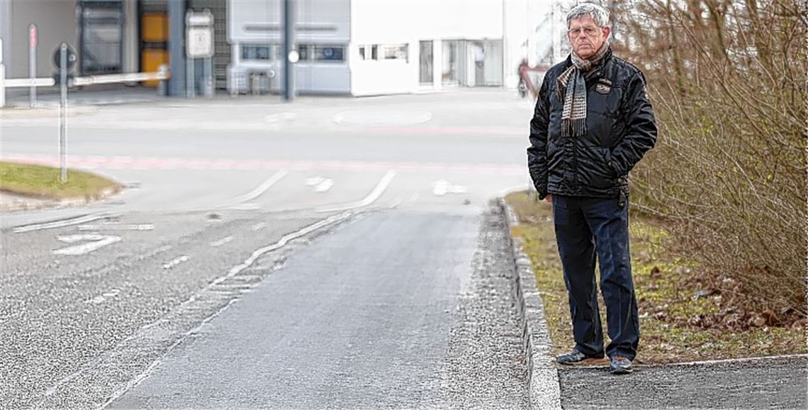 Fehlender Gehweg wird zum Politikum