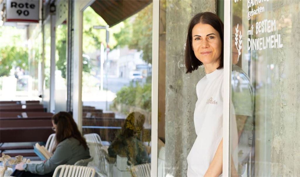 Silke Effenberger war 18 Jahre lang bei Mercedes. Nach der Abfindung übernahm sie die Leitung dreier Stuttgarter Cafés, darunter das „Carlo“ in der Rotebühlstraße.