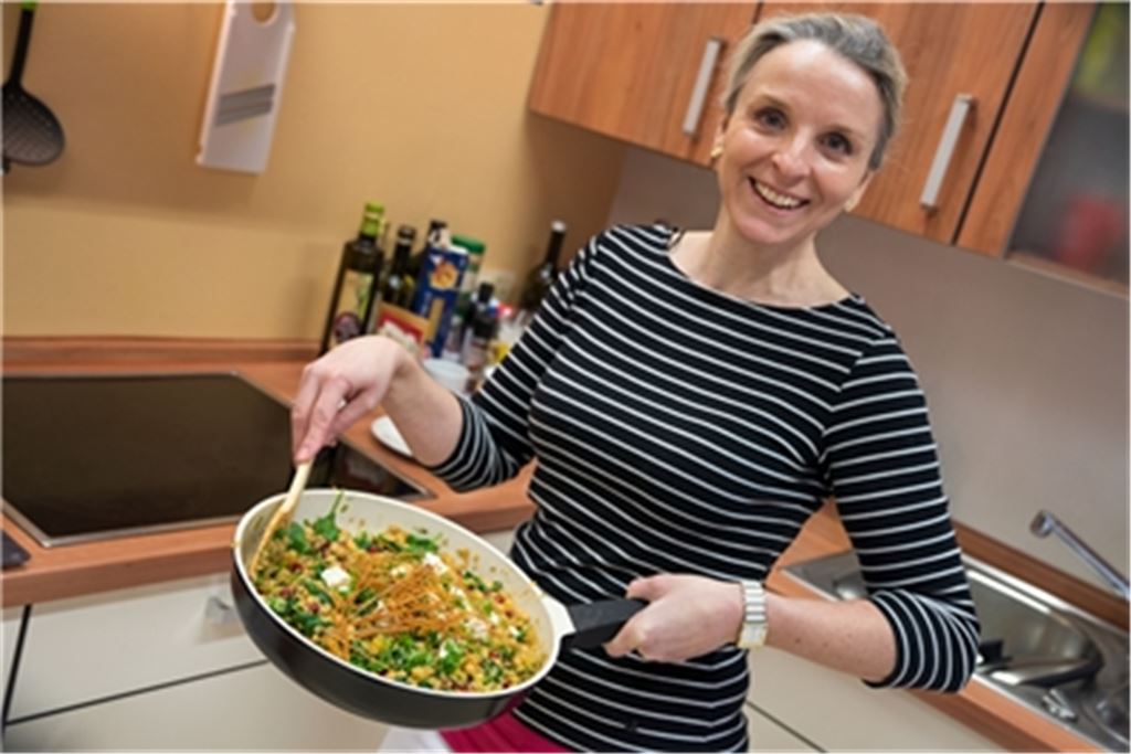 Silke Klaar gibt Tipps für eine gesunde Ernährung, deren Zubereitung nicht in Stress ausarten muss. Foto: Recken