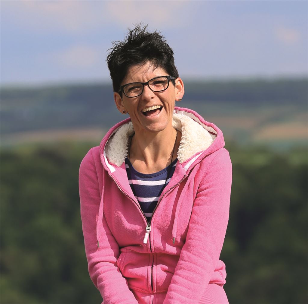 910_0008_148329_p_Simone_MR_150318