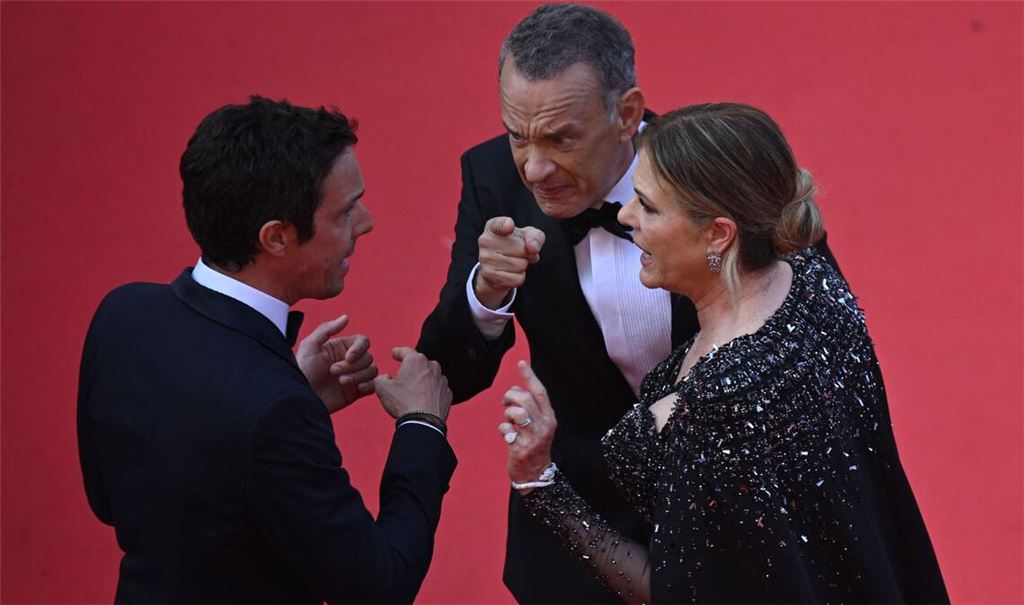 Sind Tom Hanks und Rita Wilson etwa sauer? Nein, ...
