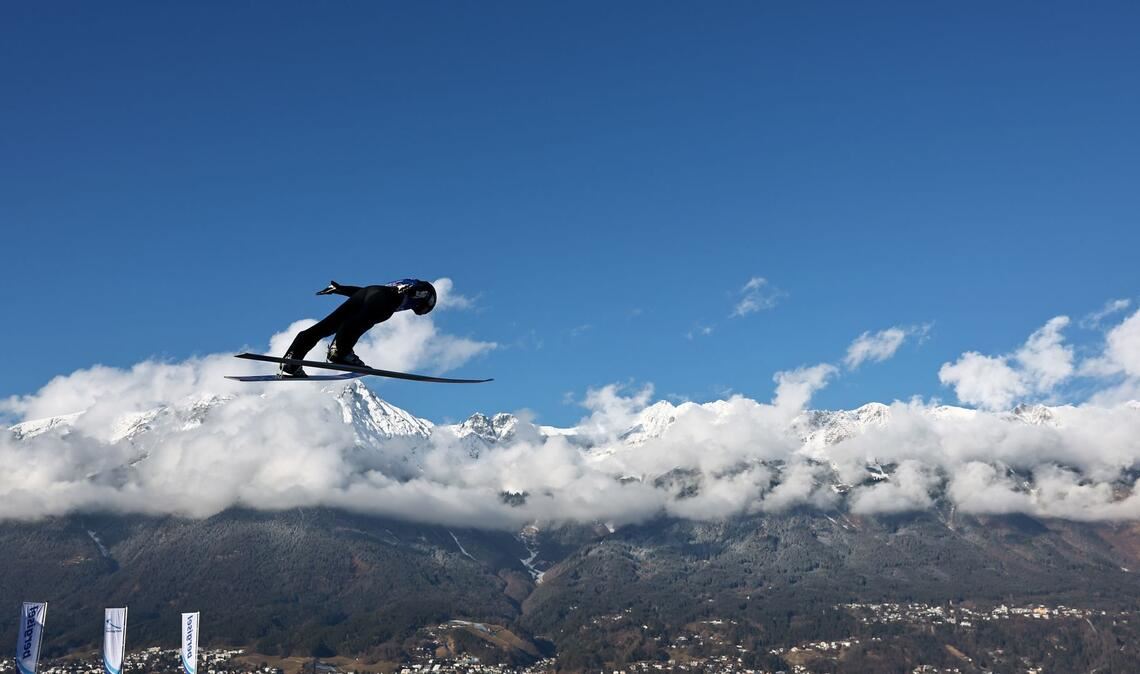 Ski nordisch/Skispringen, Weltcup, Vierschanzentournee, Großschanze, Männer, Probedurchgang, Ryoyu Kobayashi (Japan) im Sprung.